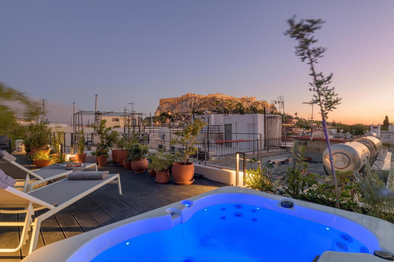 Your 4 Bdrm Dream House Acropolis View & Jacuzzi Атина Екстериор снимка