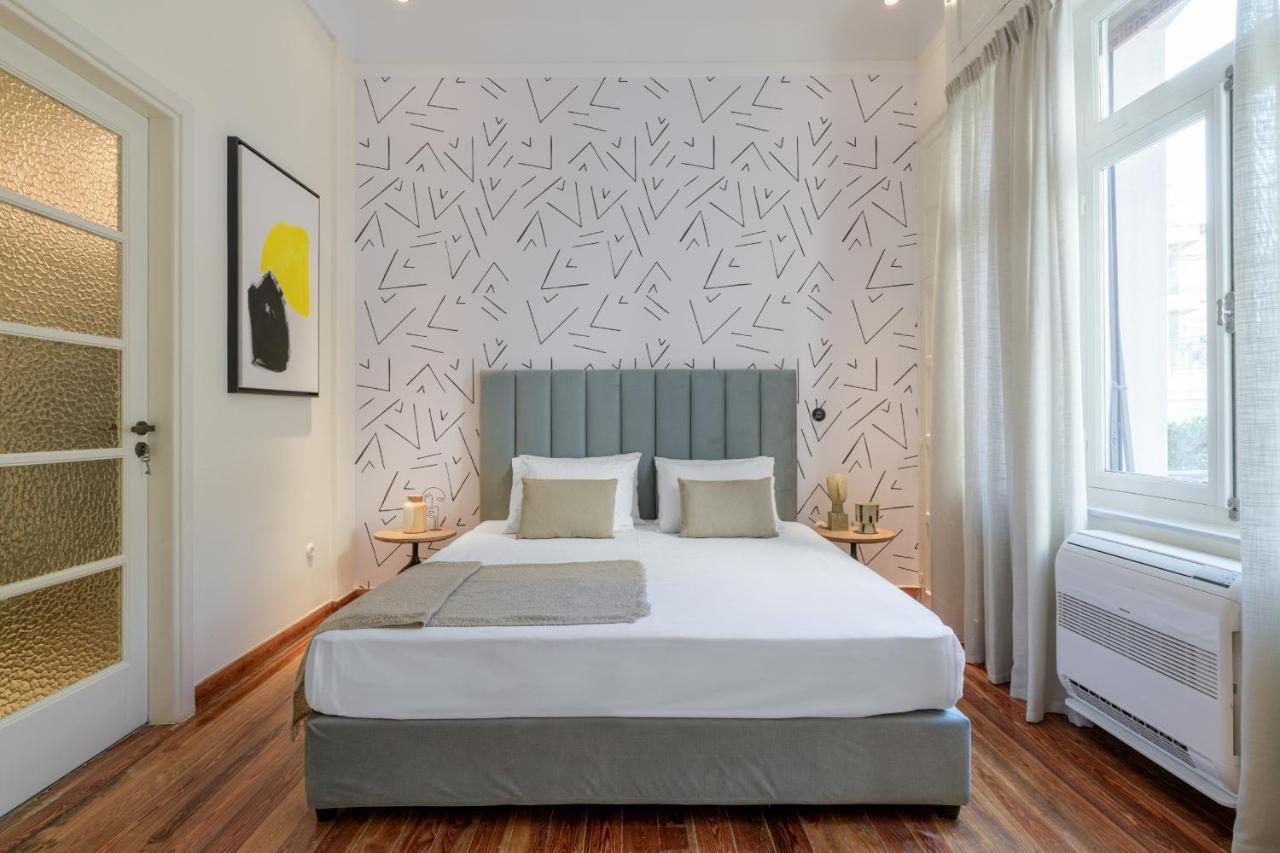 Your 4 Bdrm Dream House Acropolis View & Jacuzzi Атина Екстериор снимка