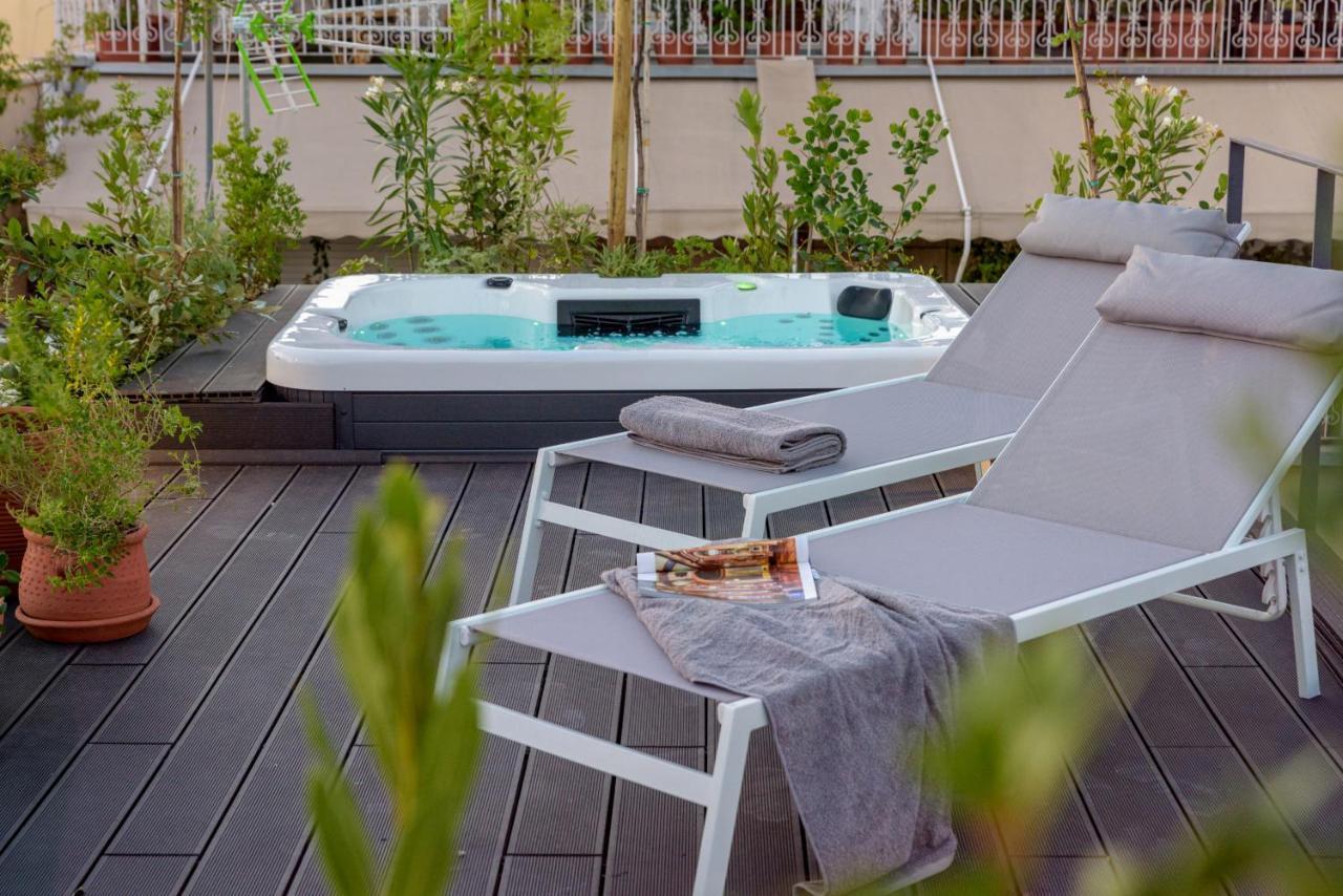 Your 4 Bdrm Dream House Acropolis View & Jacuzzi Атина Екстериор снимка